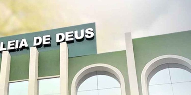Detetive flagra pastor no motel com “irmã” de uma igreja evangélica